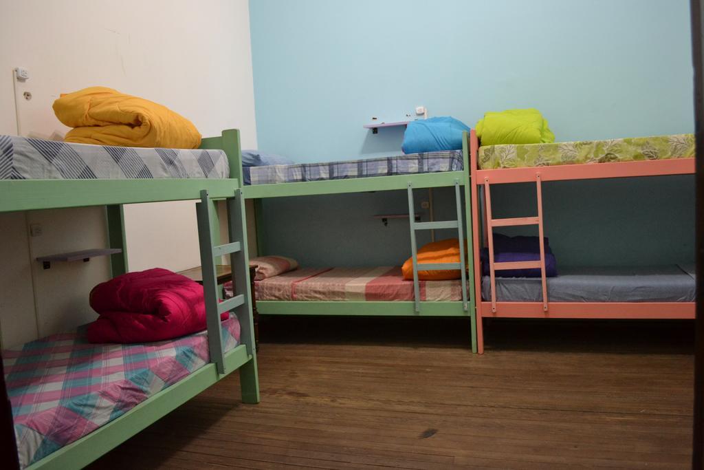 Paralelo Hostal *
